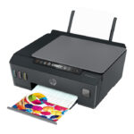 ⁦طابعة HP Smart Tank 515 اللاسلكية الكل في واحد – طباعة، نسخ، مسح ضوئي، نظام حبر مدمج، واي فاي، دعم تطبيق HP Smart، طباعة ملونة، شاشة LCD – أسود⁩ - الصورة ⁦5⁩